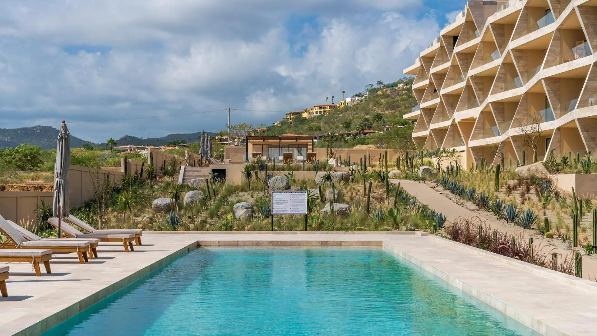 Mistiq Los Cabos Cabo San Lucas